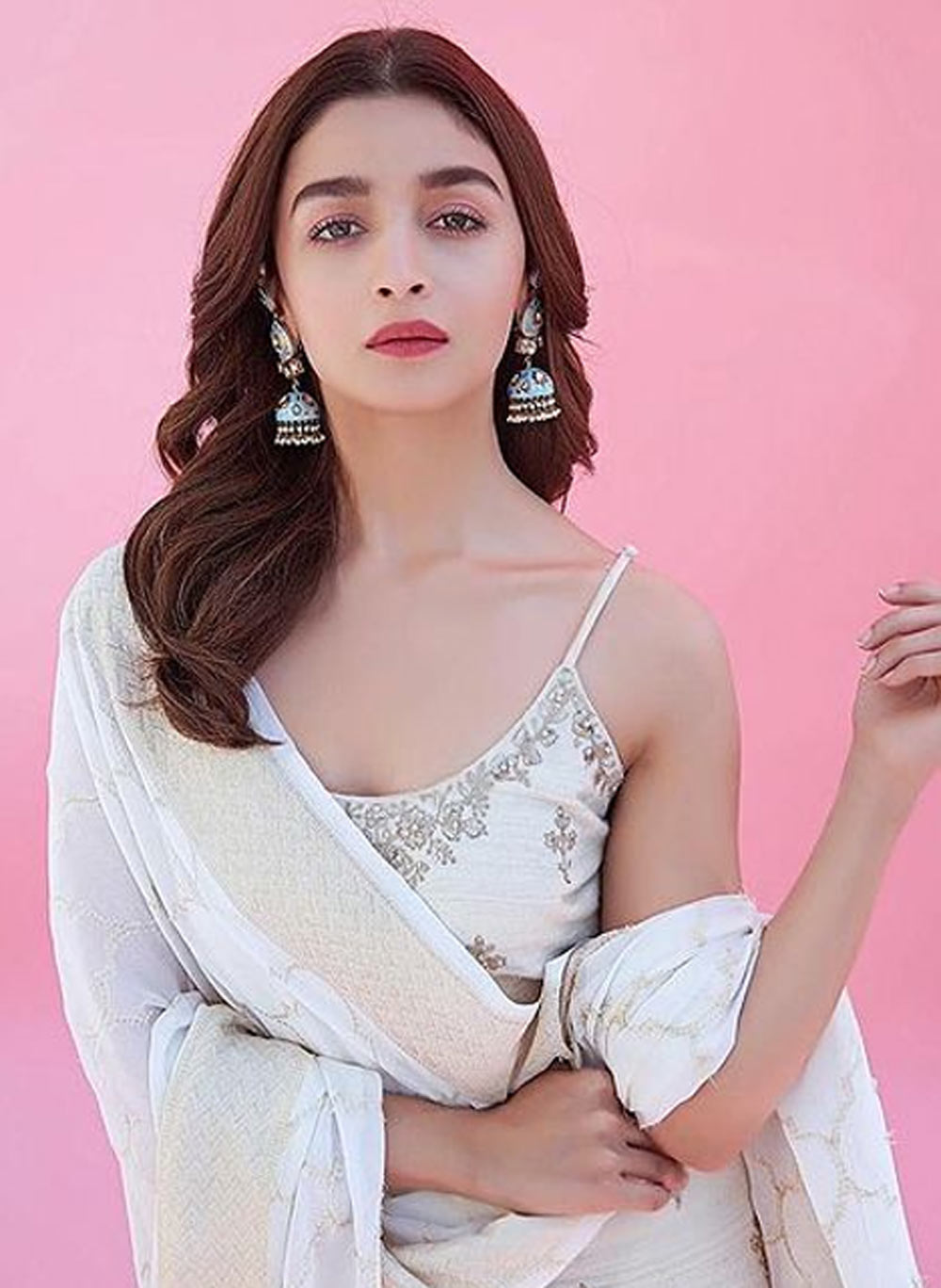 White Embroidered Kurta Look