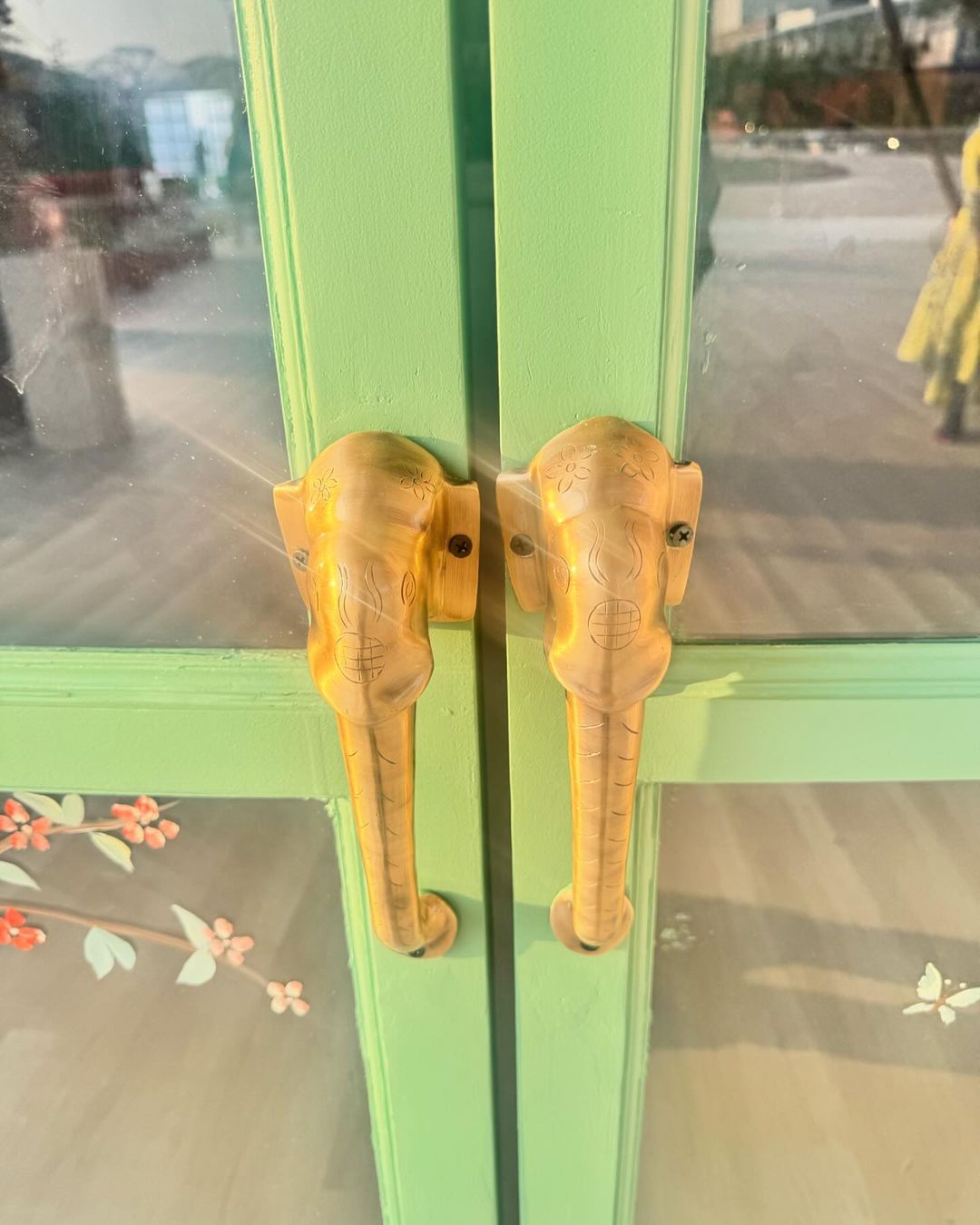 anant radhika door knob