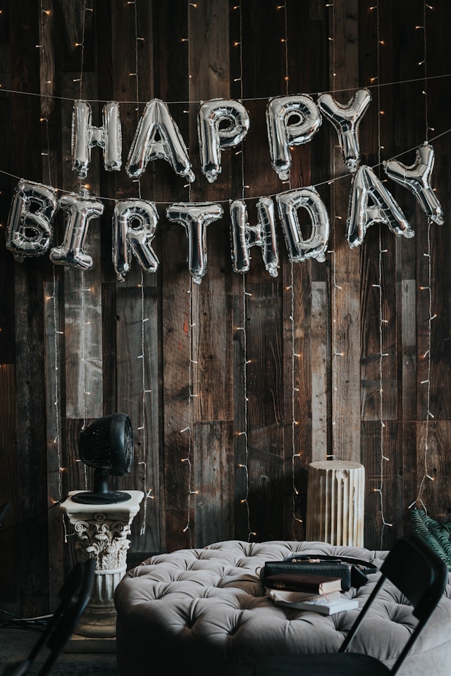 15+ Romantic Birthday Wishes For Boyfriend To Make Him Smile HerZindagi