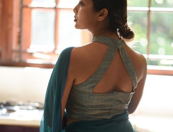 blouse back halter neck