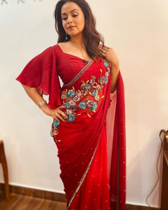 blouse sleeve design bell sleeves