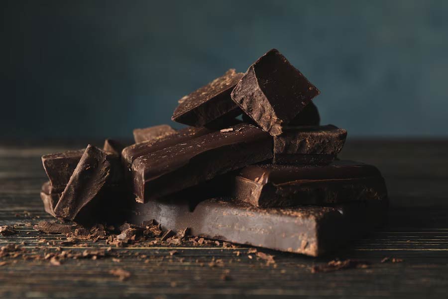 dark chocolate for mood boosting