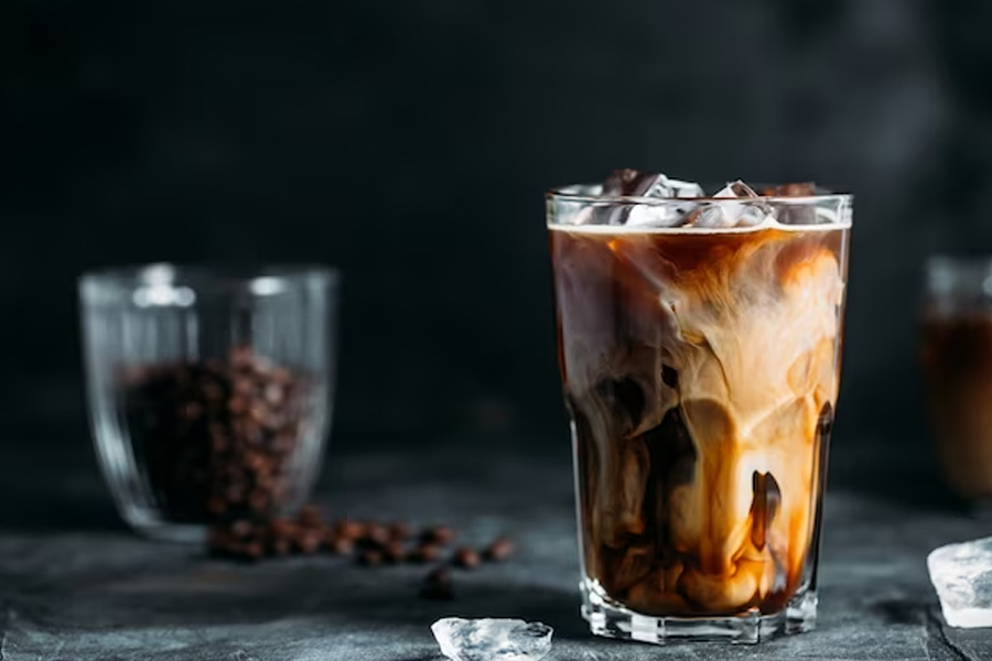 easy ways to make cold coffee at home
