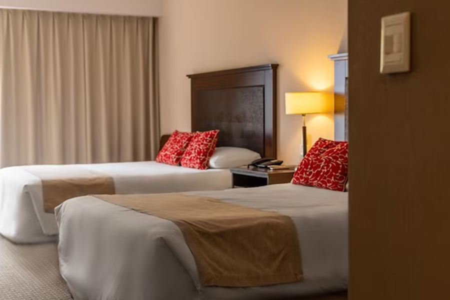 free ashram for ladies