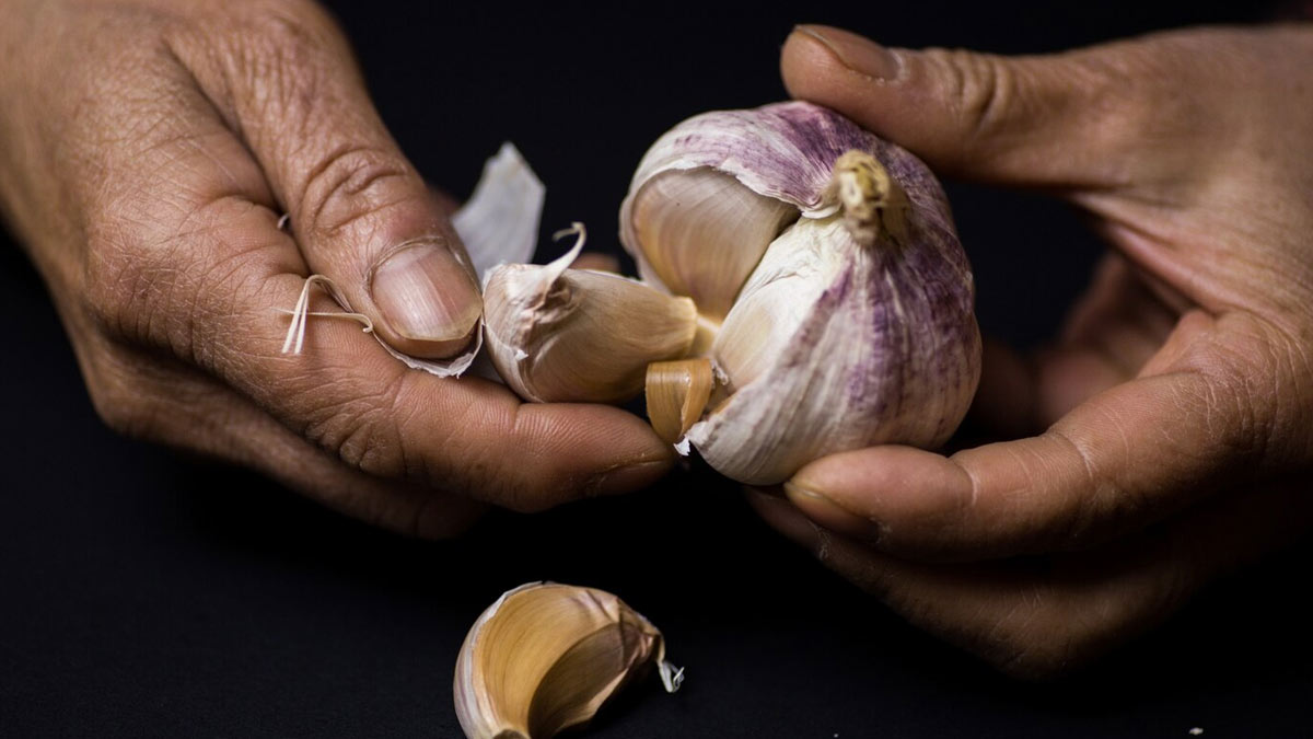 Garlic For Skin Benefits of Eating Garlic at Night for Skin