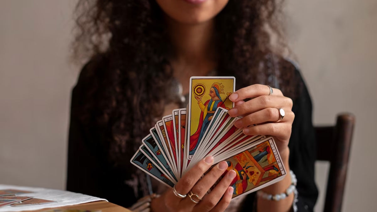    Love Tarot Reading Prediction March 