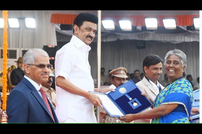 mk stalin award puranam amma