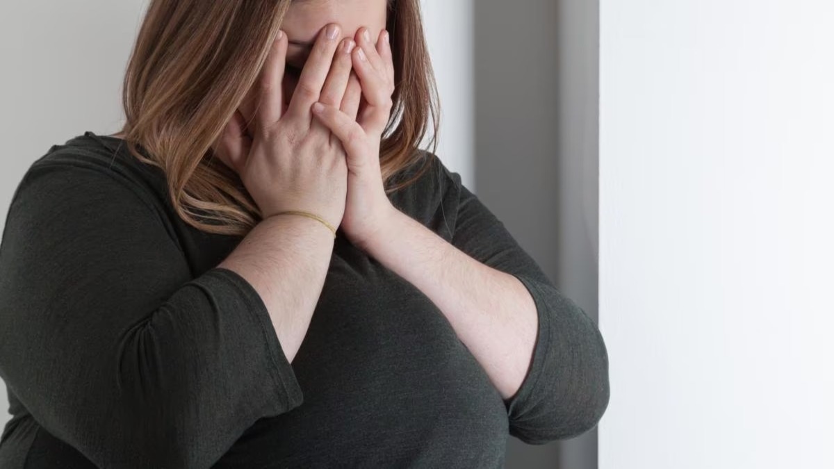 Obesity Causes: உடல் பருமன் ஏற்பட காரணம் இது தான்! | major cause of obesity and control tips in tamil | HerZindagi Tamil