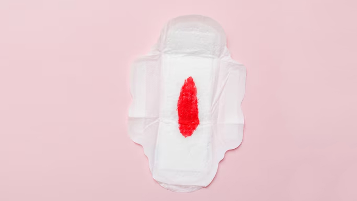 When To Worry? From Pink To Brown, Here's What Your Period Blood Colour ...