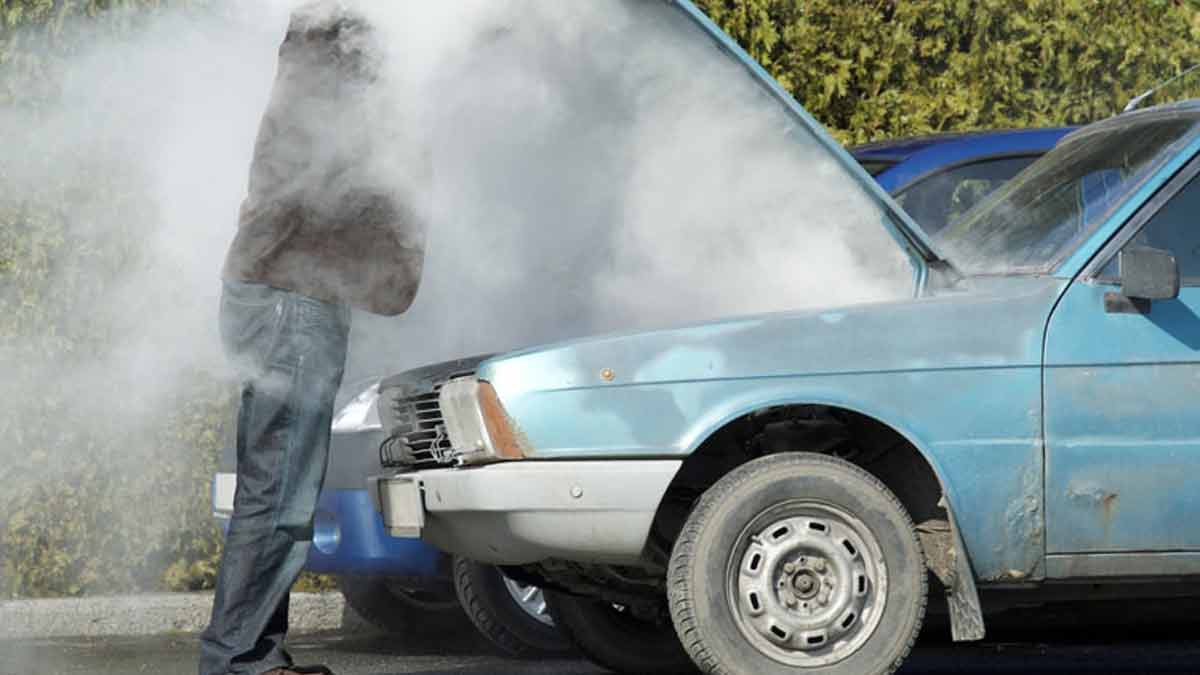 what is the cause of overheating in a car