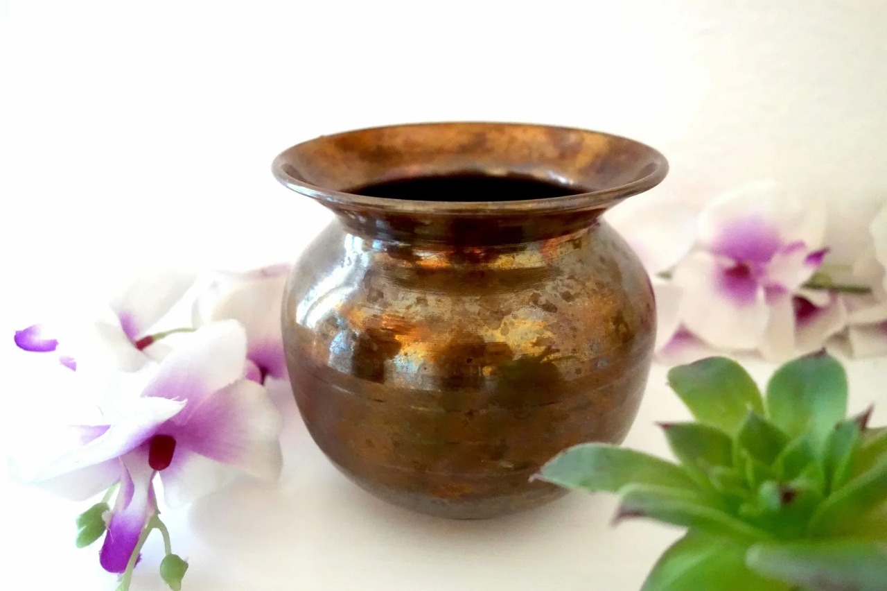 why we should tie kalava to copper pot