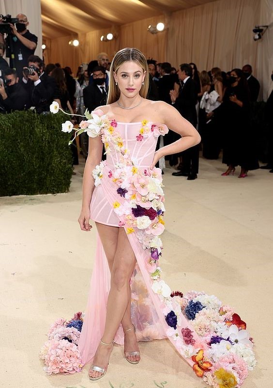 Met Gala 2024: From Kim Kardashian To Rihanna, 5 Throwback Floral Met ...