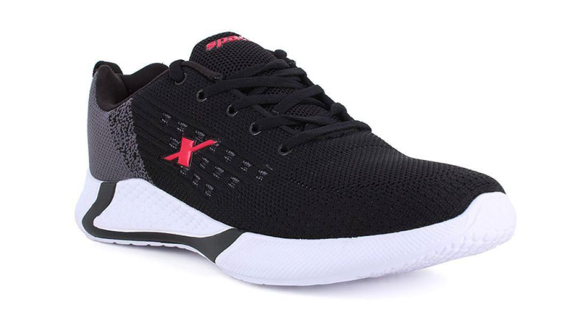 Best Sports Shoes For Men Under 1000 (May 2024): Step Into Comfort With ...