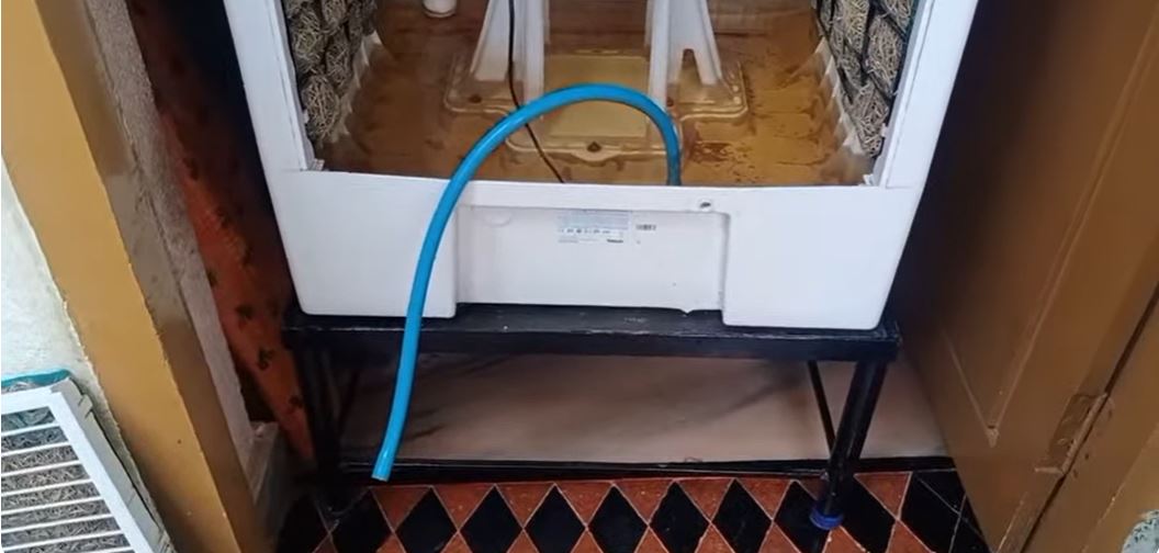 How to Remove Water from Air Cooler