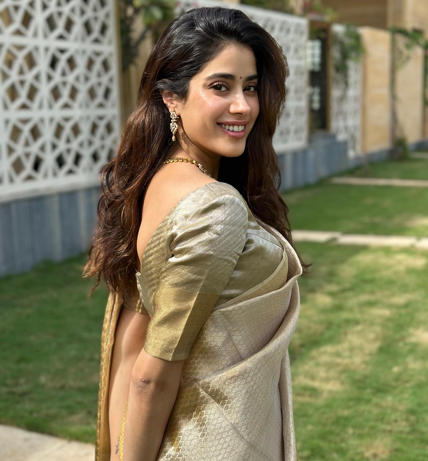 Janhvi Kapoor’s Golden Brocade Silk Saree