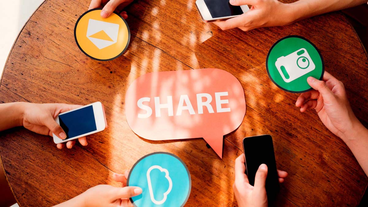 Photo and video sharing law hindi