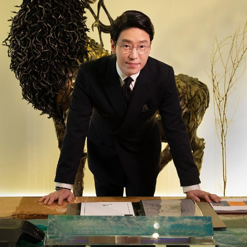 South Korean Actor Um Ki Joon