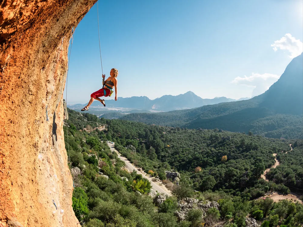 Where is Miyar Valley located