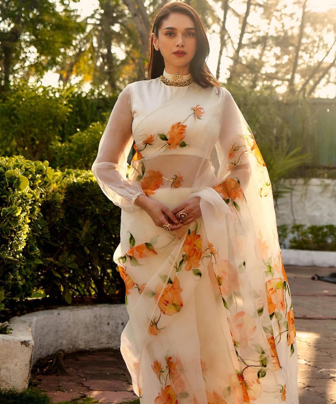 aditi rao hydari blouse designs puff sleeves