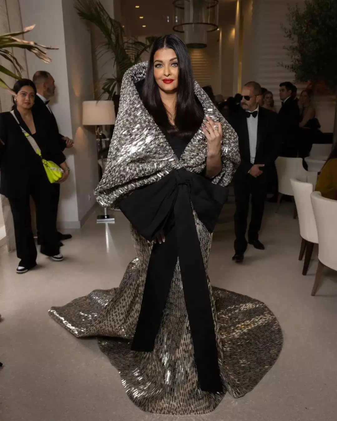 aish in foil dress