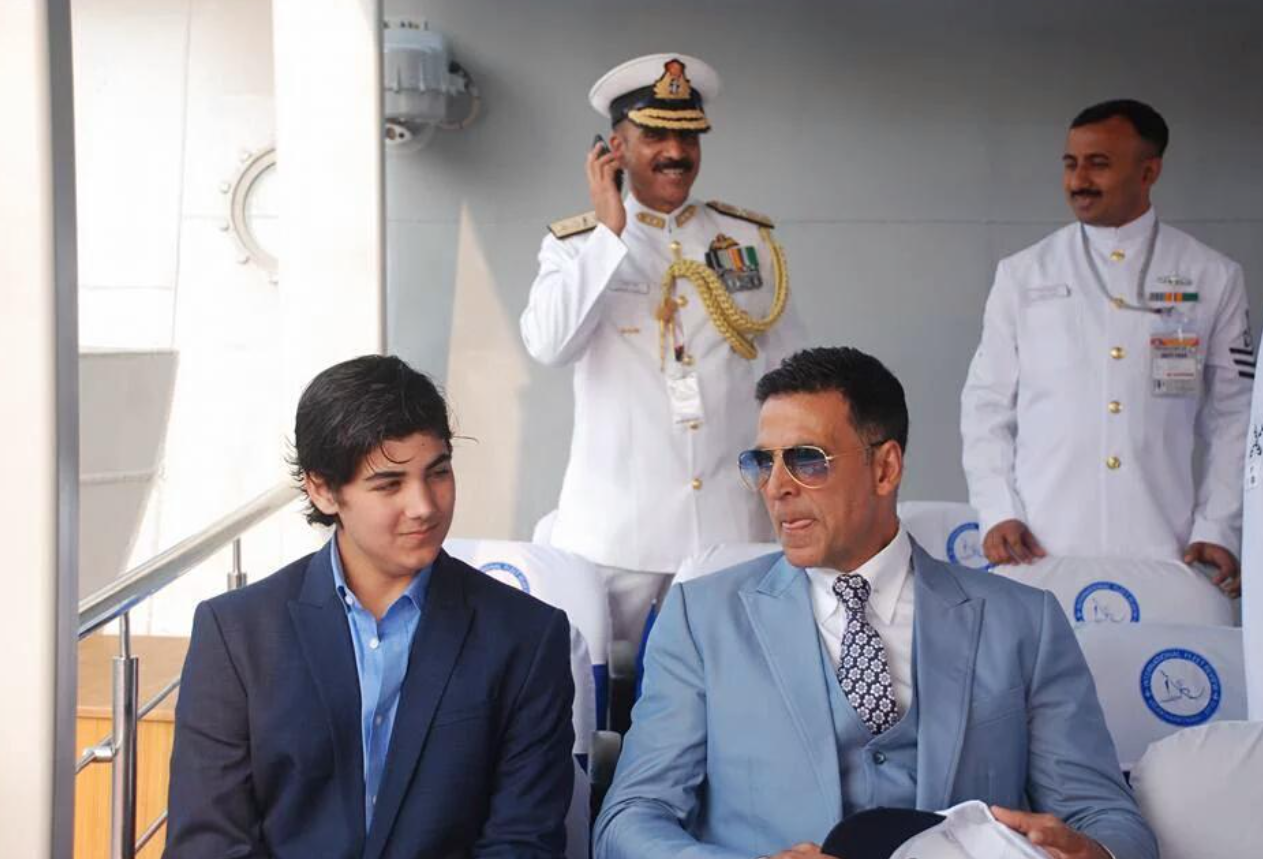 akshay kumar and his son aarav bhatia