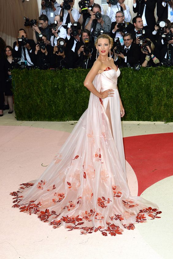 blakelively met gala  grazia us