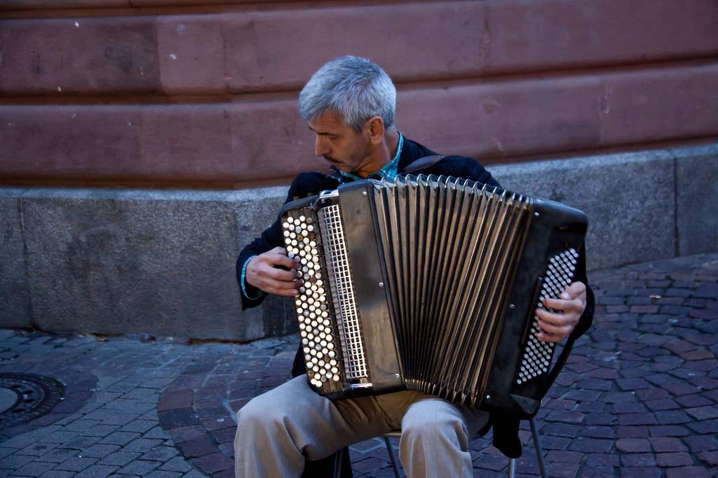 google doodle accordion
