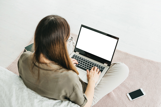 keeping laptop in lap and fertility issues