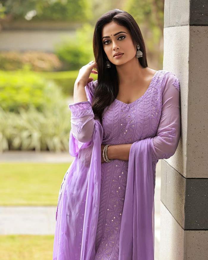 lavender chickankari