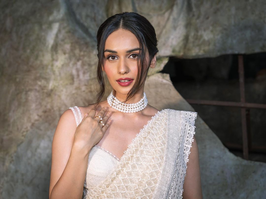 manushi chhillar blouse designs pearl strap