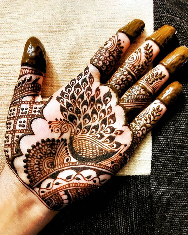mehndi designs of mor pankh