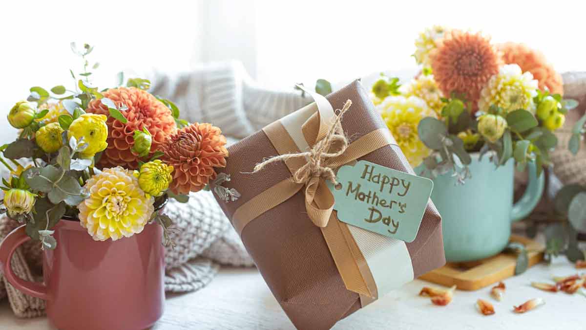 mothers day  ways to make this day special for your mom