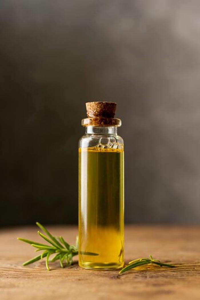 oil for ear cleaningg