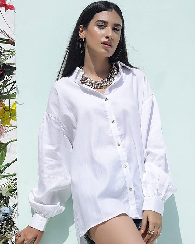 oversize white shirt