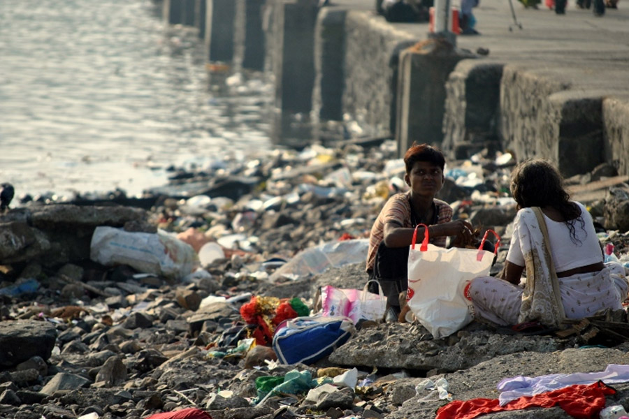 ragpickers in community building