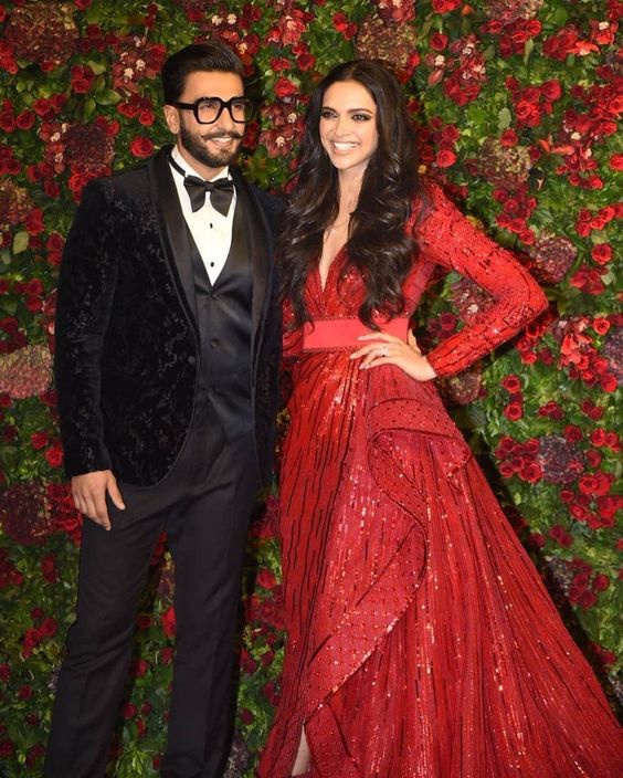 red black look ranveer deepika