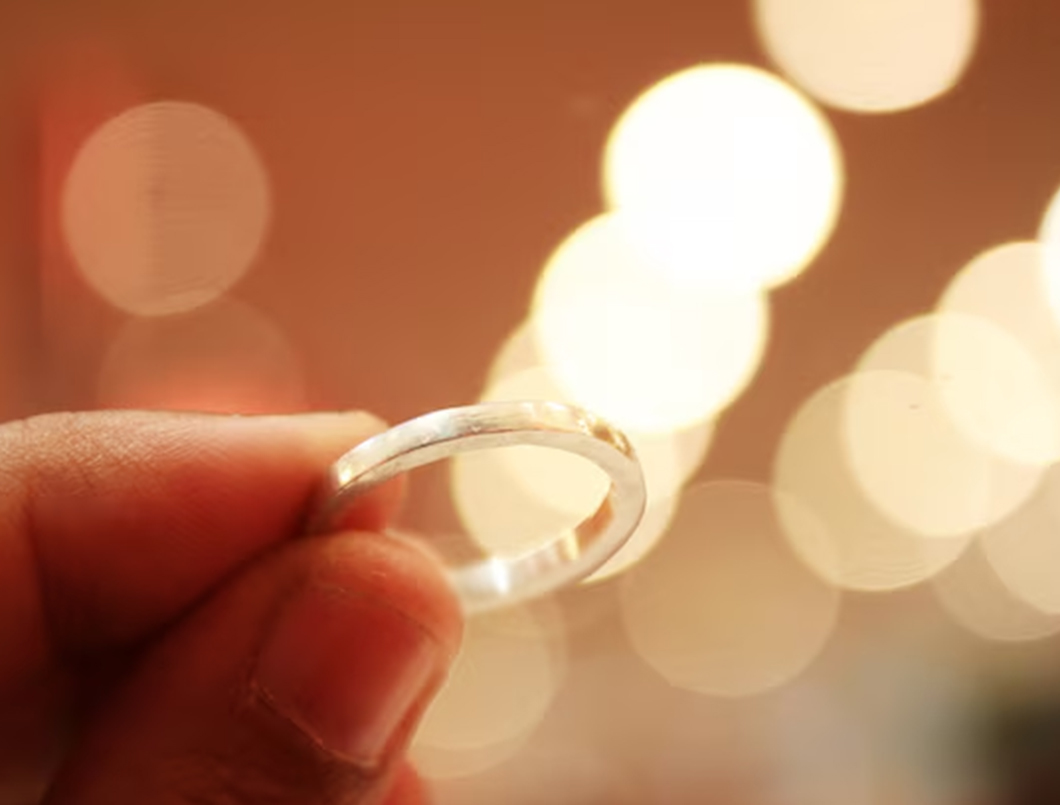 silver thumb ring benefits to strenthen planets