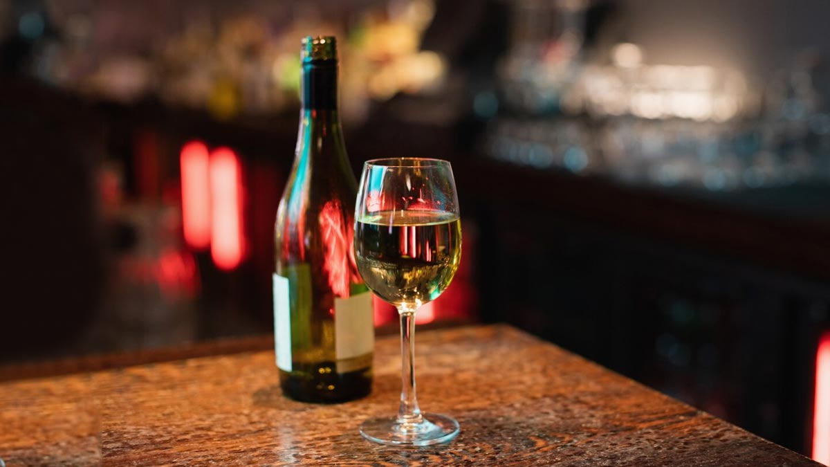 1 महीने अल्कोहल न पीने से सेहत को कौन-कौन से फायदे पहुंचते हैं? | what  happens if you do not have alcohol for 30 days | HerZindagi