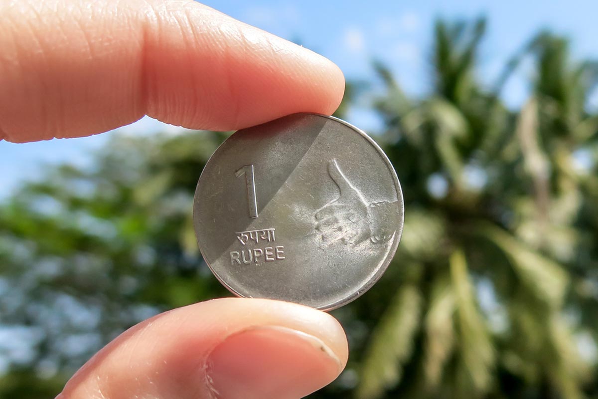 what to bring along with yourself while entering new home hindi