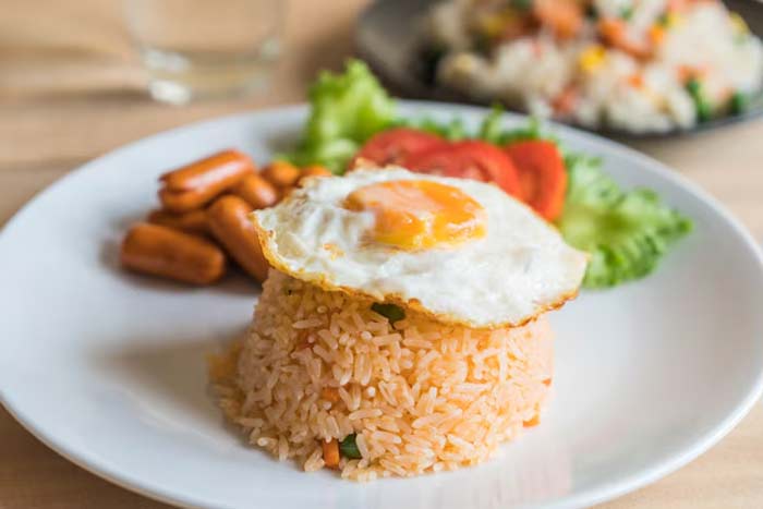 when and how to add egg in rice,