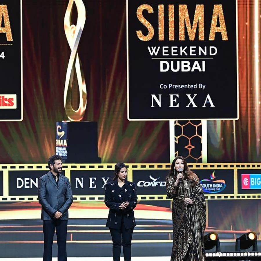 Aishwarya Rai Bachchan Wins Best Actress Award At SIIMA 