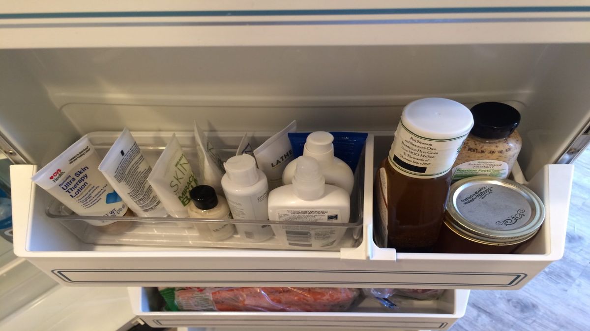 Benefits of refrigerating skincare products
