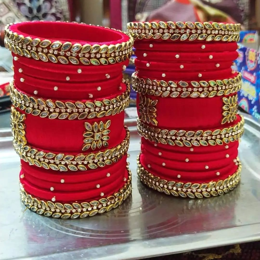 Bridal bangles set .Order complete  .Color can be customise.All sizes available.Shipping all over India.DM for order queries.@seraphicpearls ..#bangles #bangleset #banglescollection #bridalaccessories #be
