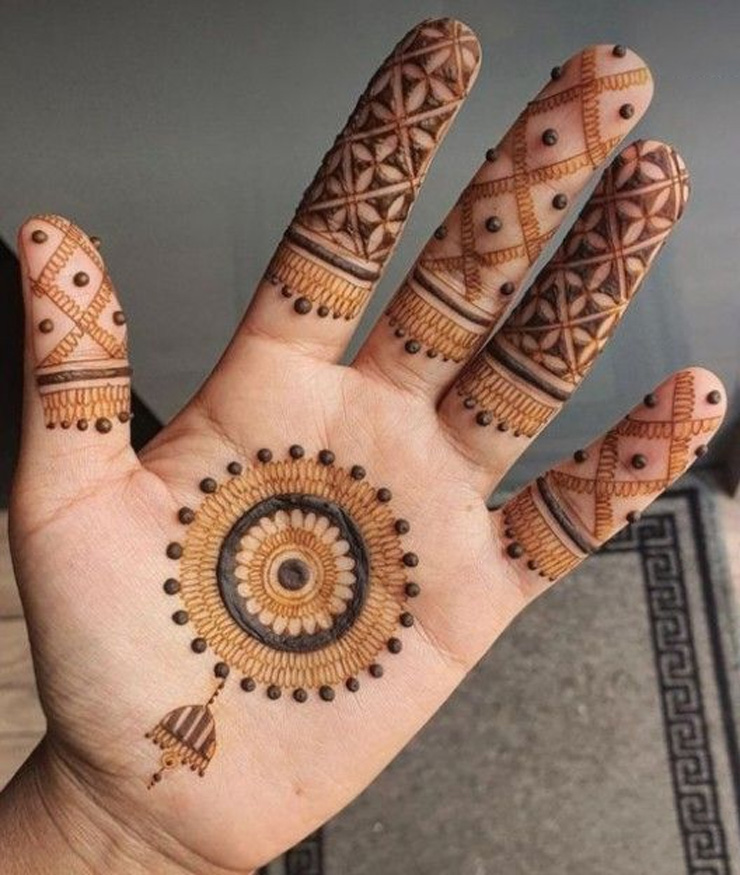 Dot Mandala Mehndi Design