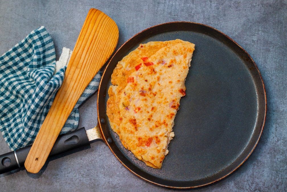 Easy And Quick Recipe To Make Vegetable Atta Chilla For Breakfast