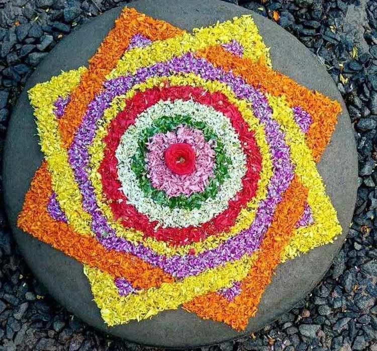 Geometric Pookalam Design