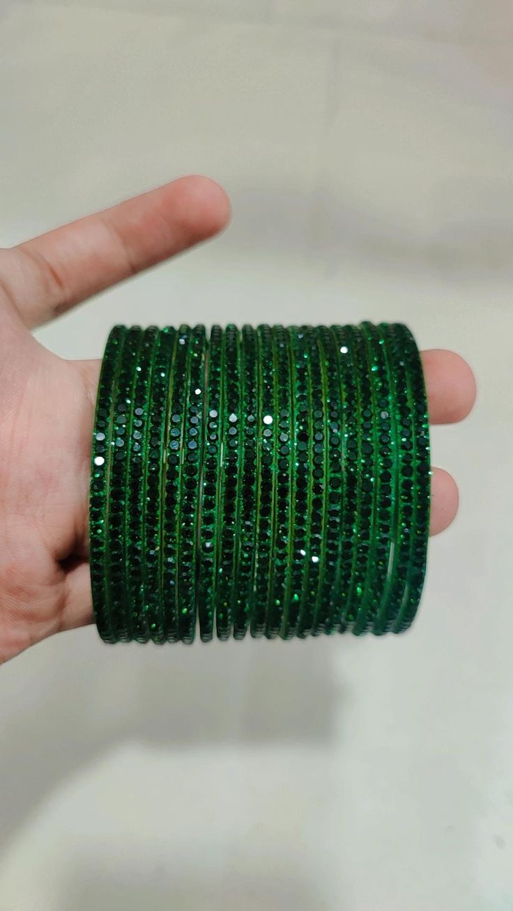 6 Beautiful Green Bangles For Hartalika Teej 2024 HerZindagi