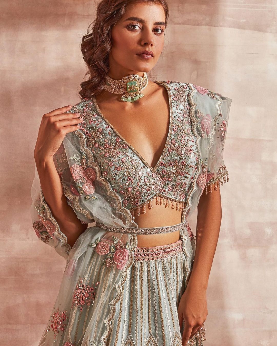 Here are some stunning blouse designs that will surely raise the temperature high in this summer weddings Bookmark these RN!  We loved the Net sleeve with tassels in the last, Which one is your favouri ()