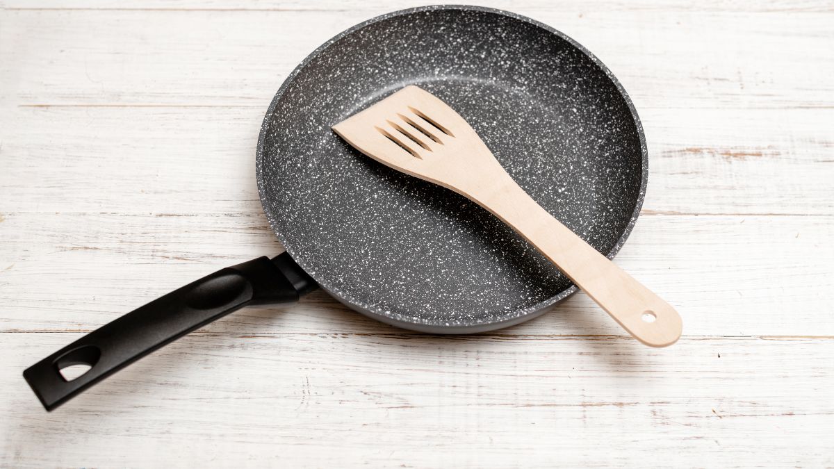 How To Clean Non Stick Utensil