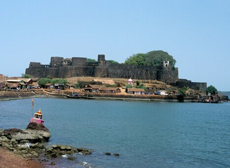 Jaigad Fort, Around Ratnagiri